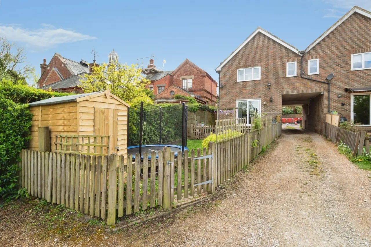 London Road, Hurst Green, TN19, photo 18