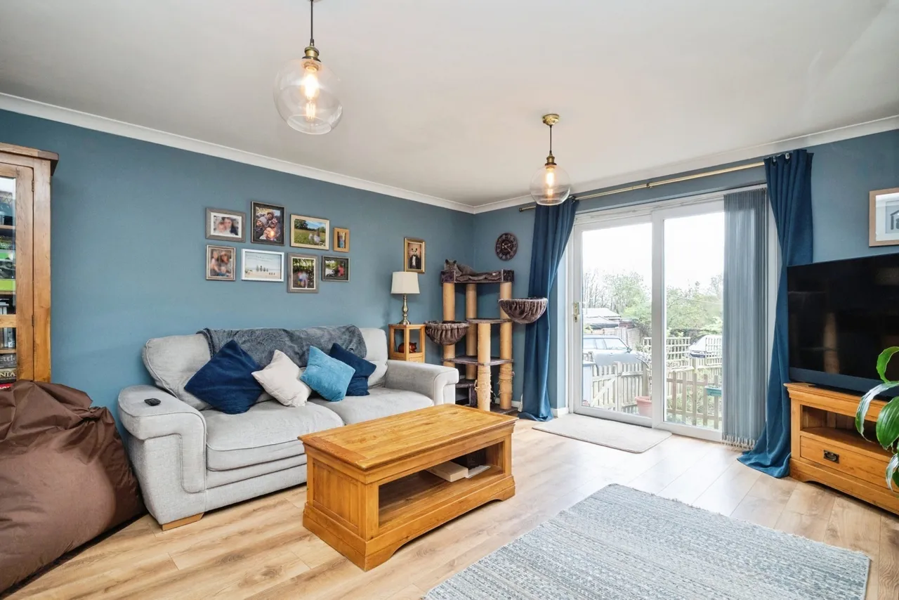 London Road, Hurst Green, TN19, photo 5