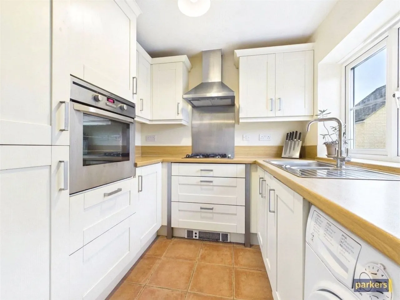 Collier Crescent, Witney, OX28, photo 3