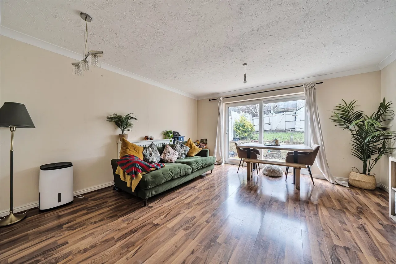 Britton Close, London, SE6, photo 2
