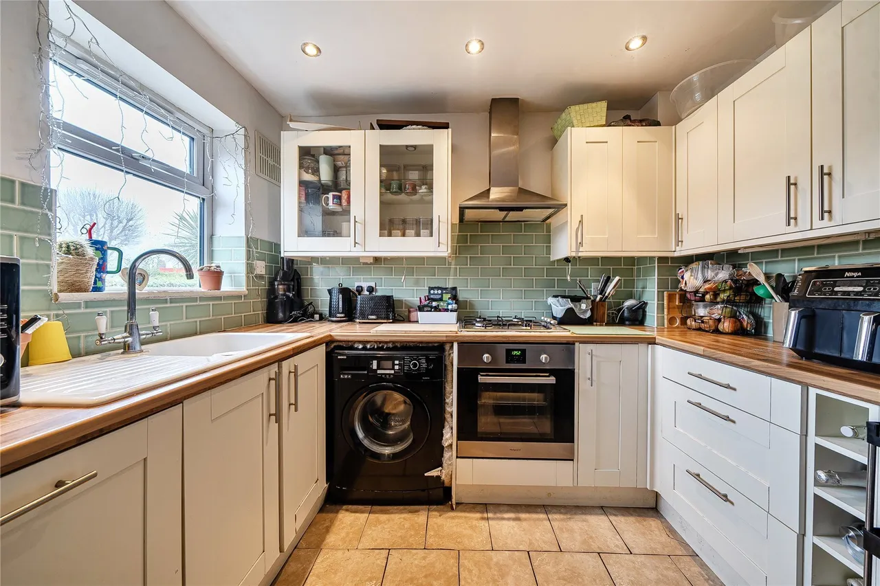 Britton Close, London, SE6, photo 3