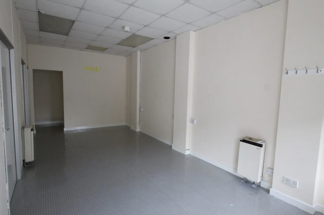 Bridge Street, Troedyrhiw, CF48, photo 4
