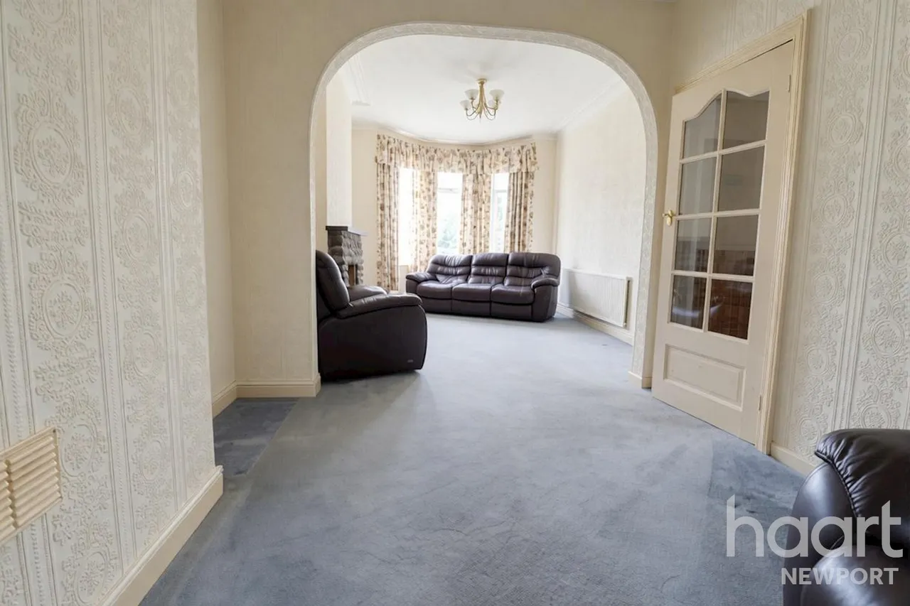Risca Road, Newport, NP20, photo 4