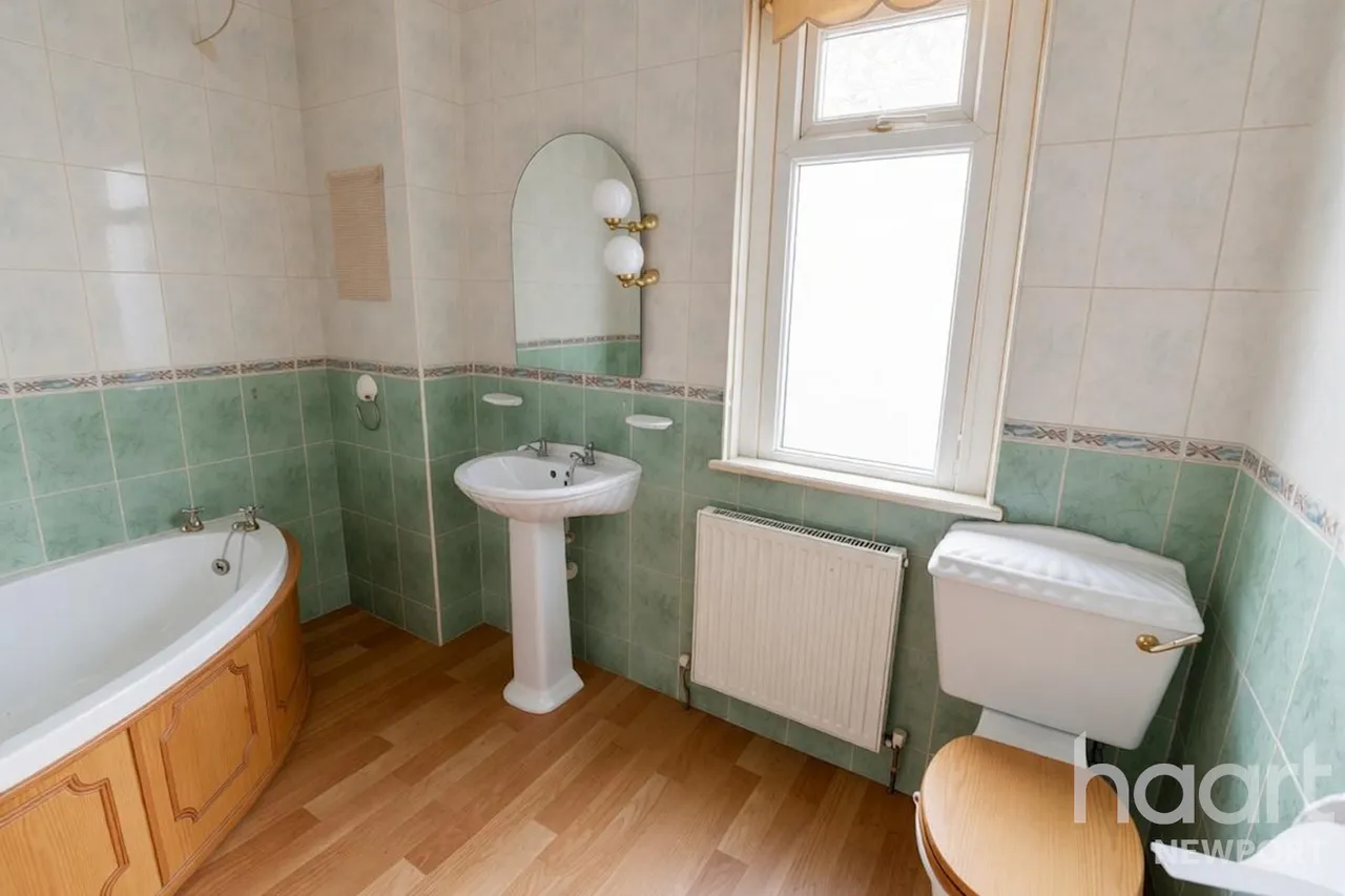 Risca Road, Newport, NP20, photo 19