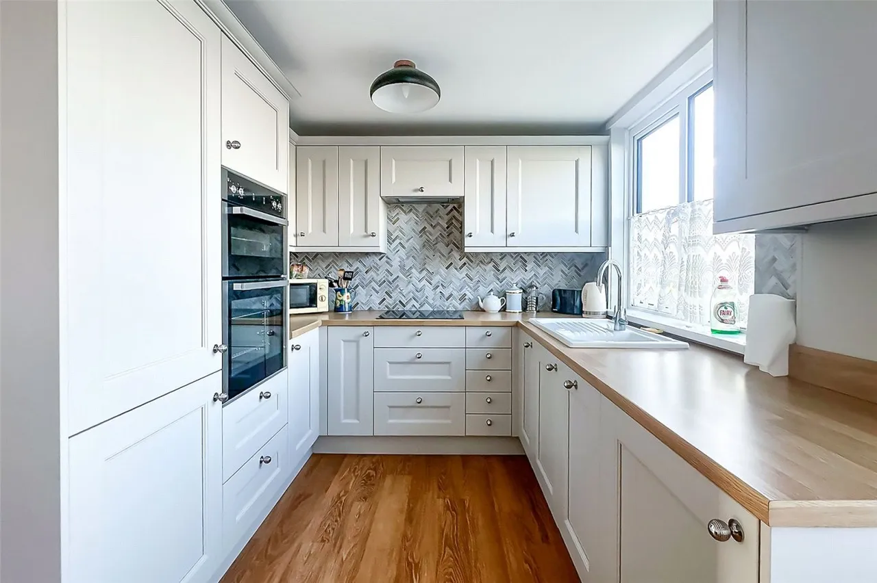 Rustington, Littlehampton, BN16, photo 2