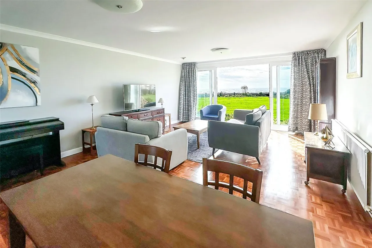 Rustington, Littlehampton, BN16, photo 4
