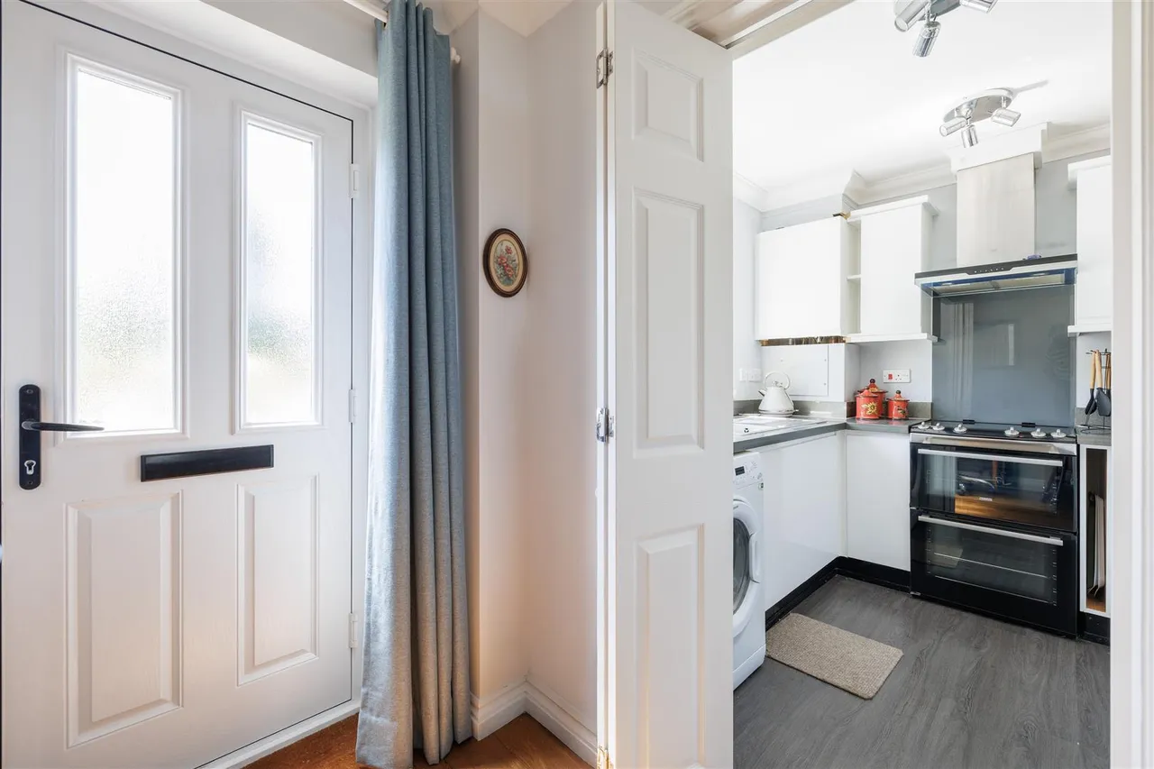 Roman Way, Halesworth, IP19, photo 2