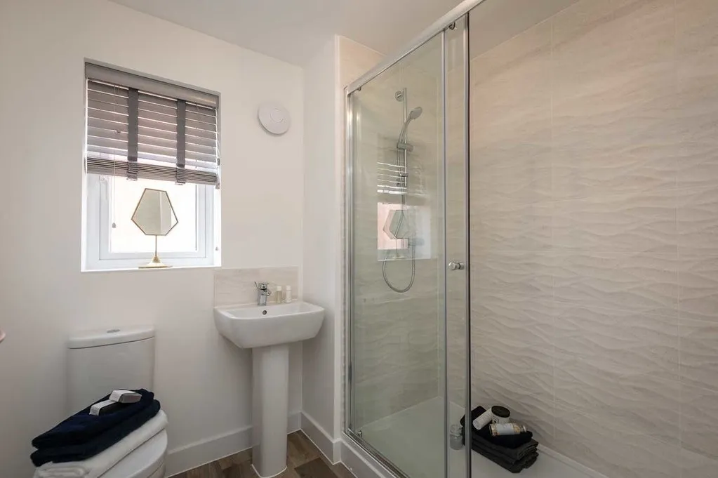 Birch Wood Road Birkenshaw, Bradford BD11 2WL, photo 10