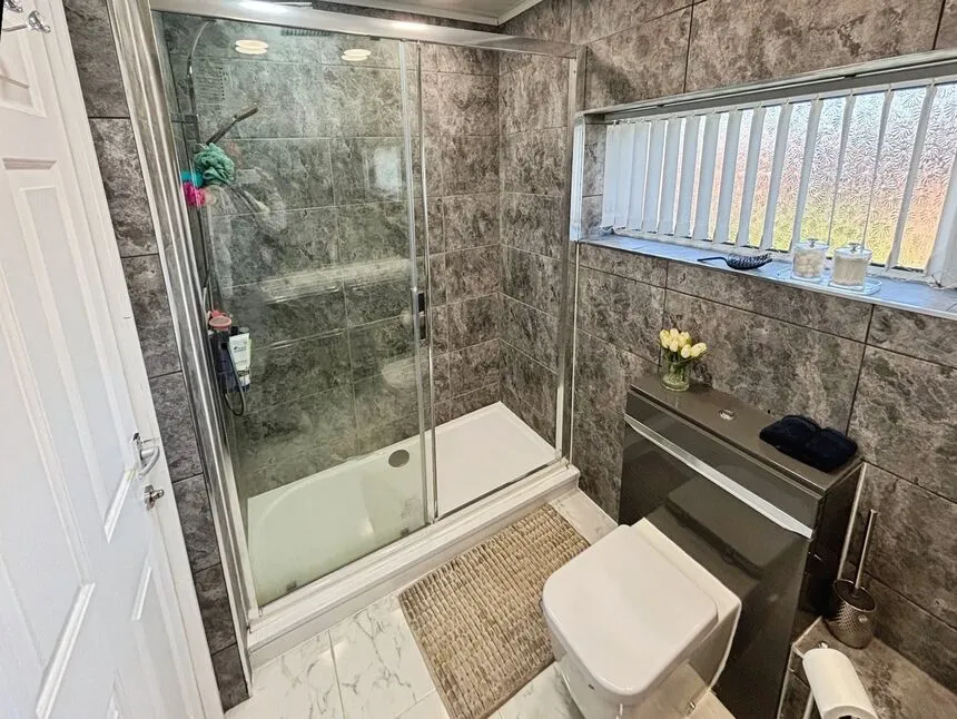 Dane Grove, Mickle Trafford, CH2, photo 15