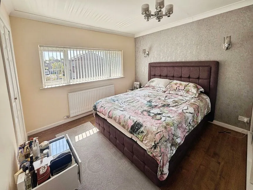 Dane Grove, Mickle Trafford, CH2, photo 12