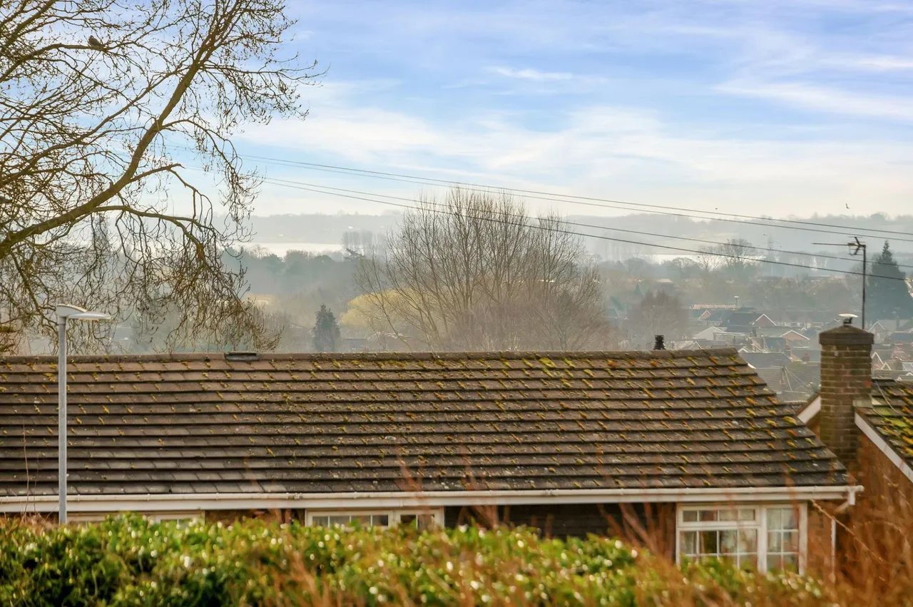 Hilltop Drive, Oakham, LE15, photo 10