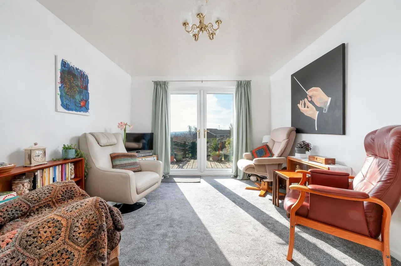 Hilltop Drive, Oakham, LE15, photo 3