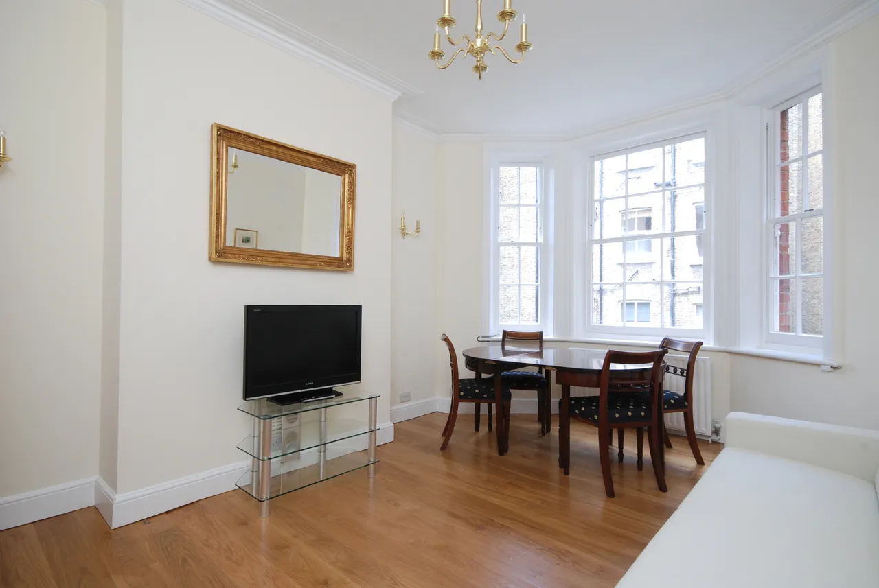 1 bed flat to rent — 34 Abingdon Mansions, Pater Street, London