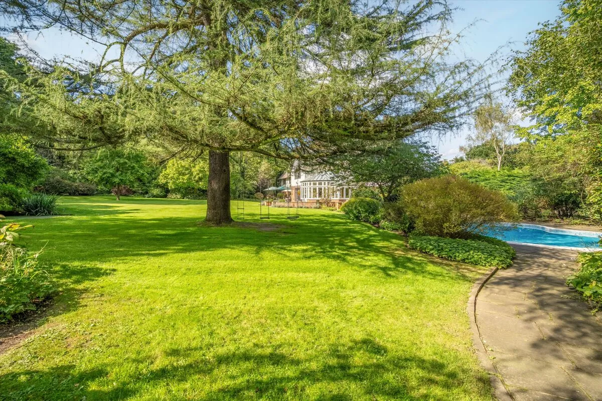 Wentworth Drive, Wentworth, GU25, photo 29