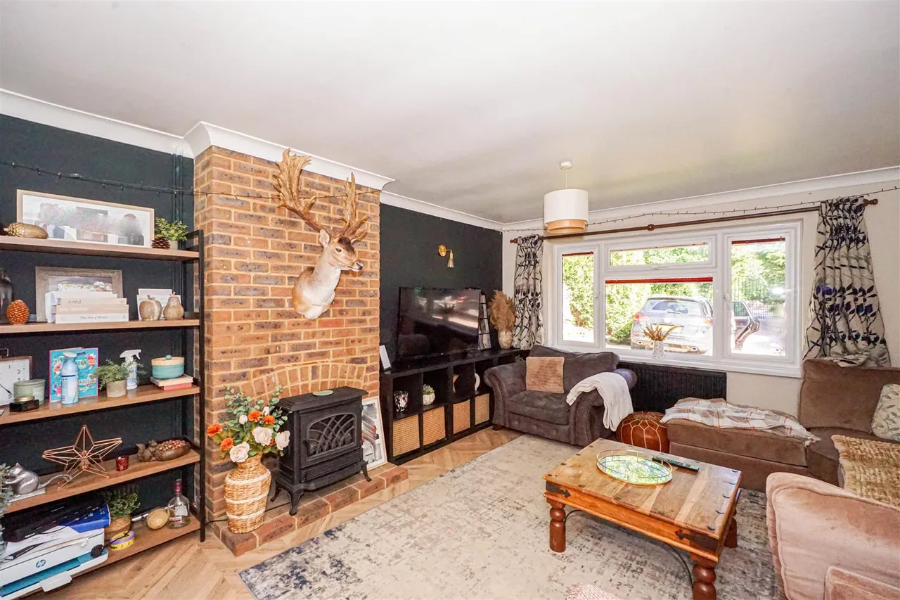 Beauharrow Road, St. Leonards-On-Sea, photo 5