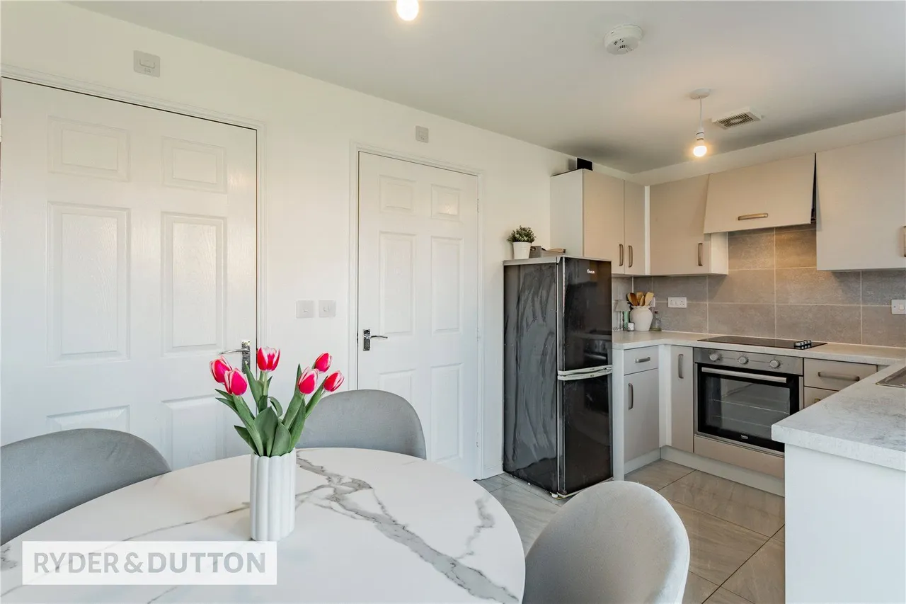Salisbury Drive, Balderstone, OL11, photo 7