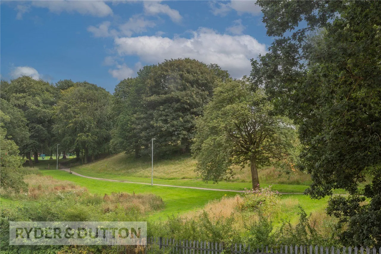 Salisbury Drive, Balderstone, OL11, photo 19