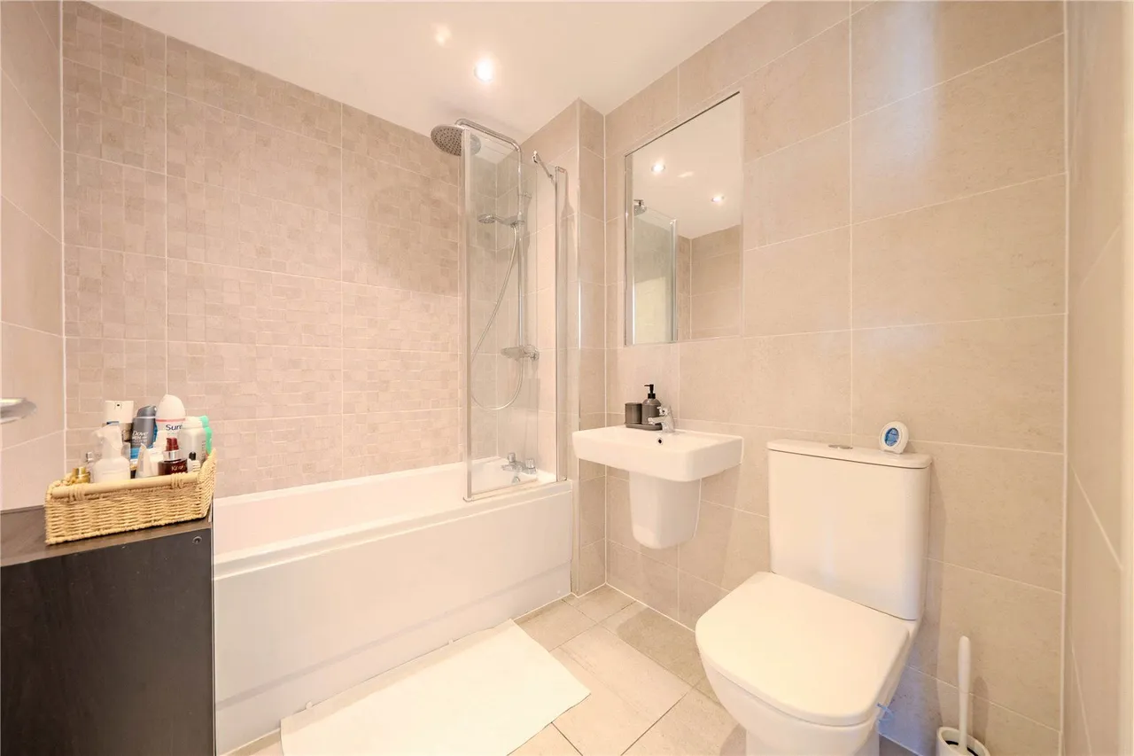 Moseley Beck Way, Leeds, LS16, photo 6
