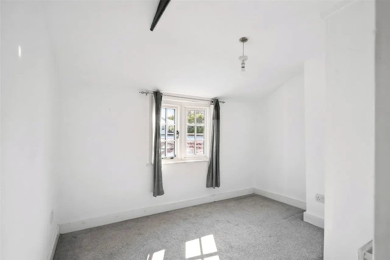 First Cross Road, Twickenham, TW2 5QA, photo 11