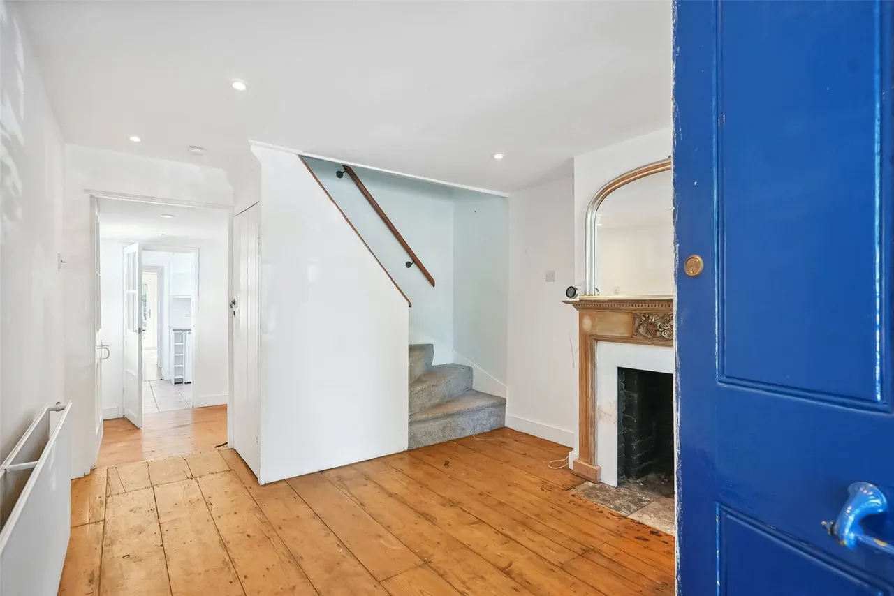First Cross Road, Twickenham, TW2 5QA, photo 3