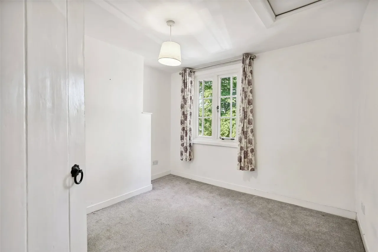 First Cross Road, Twickenham, TW2 5QA, photo 9