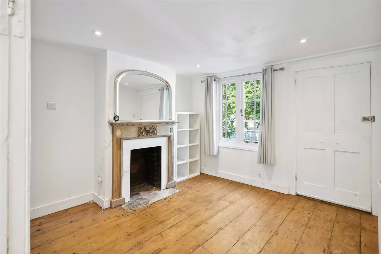 First Cross Road, Twickenham, TW2 5QA, photo 4