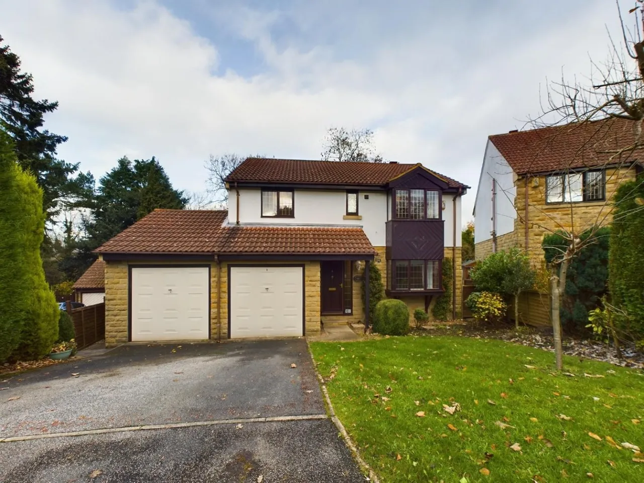 4 bed house for sale — Oaklands, Nab Wood