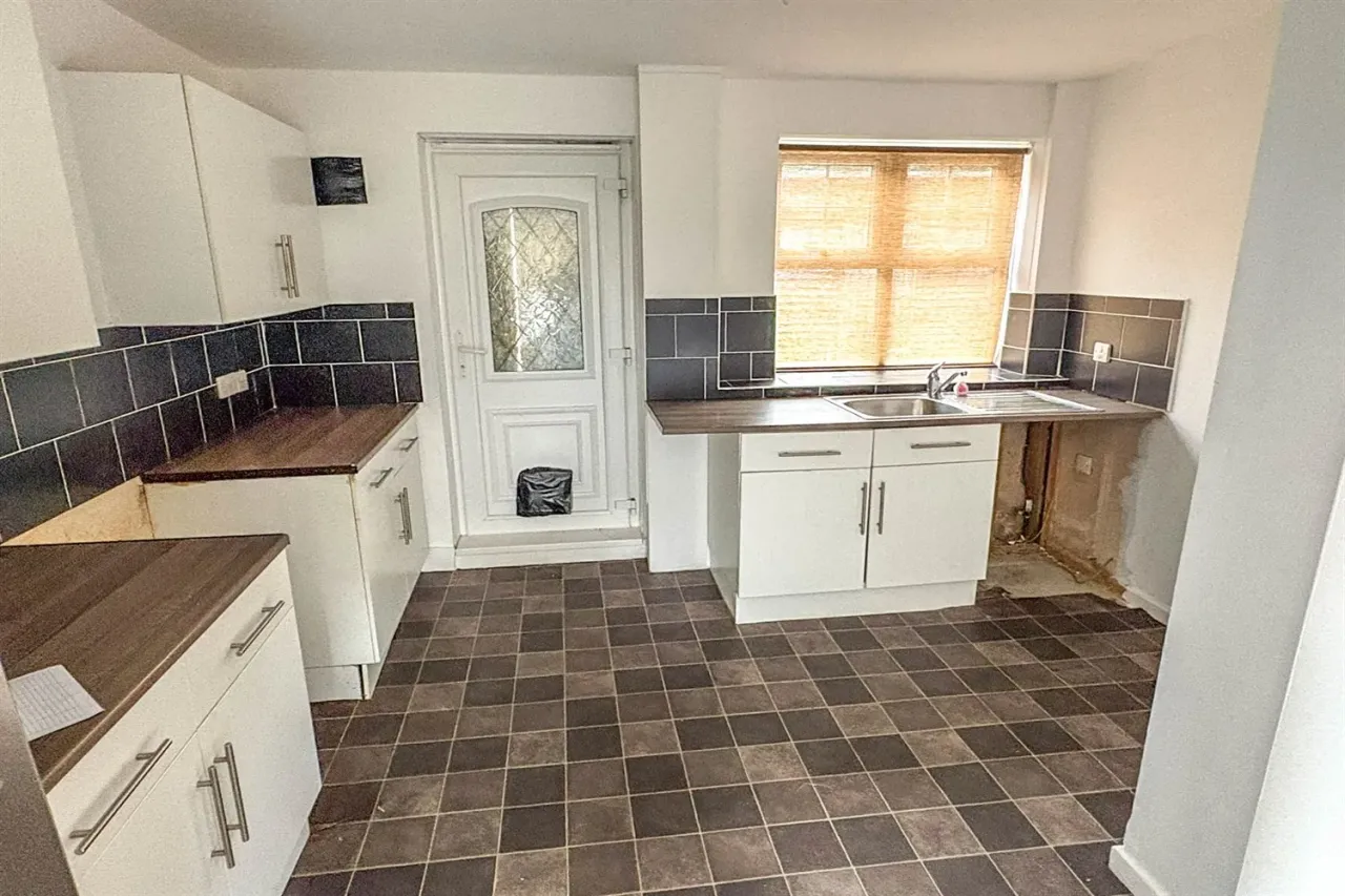 Lawrence Avenue, South Shields, NE34, photo 3