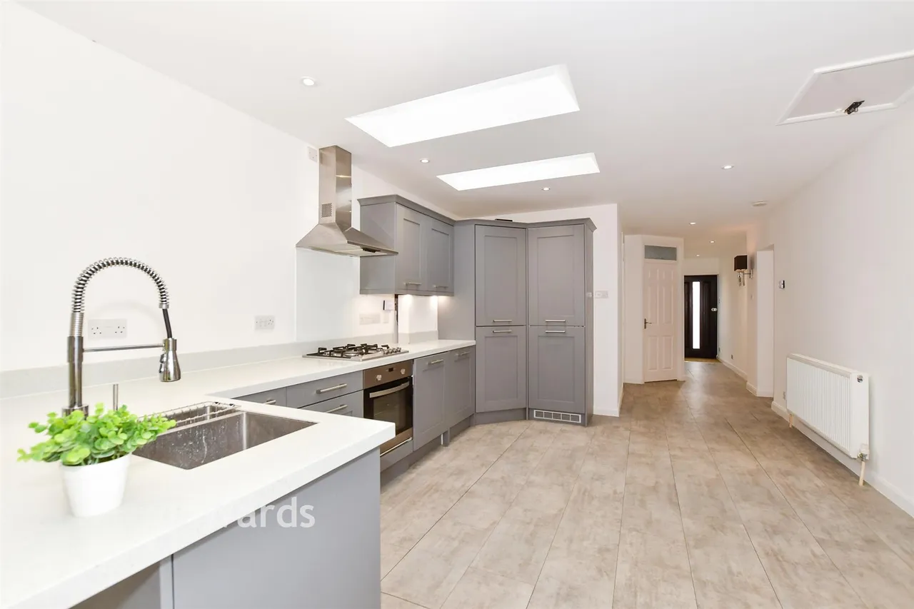 Bell Way, Kingswood, ME17, photo 2