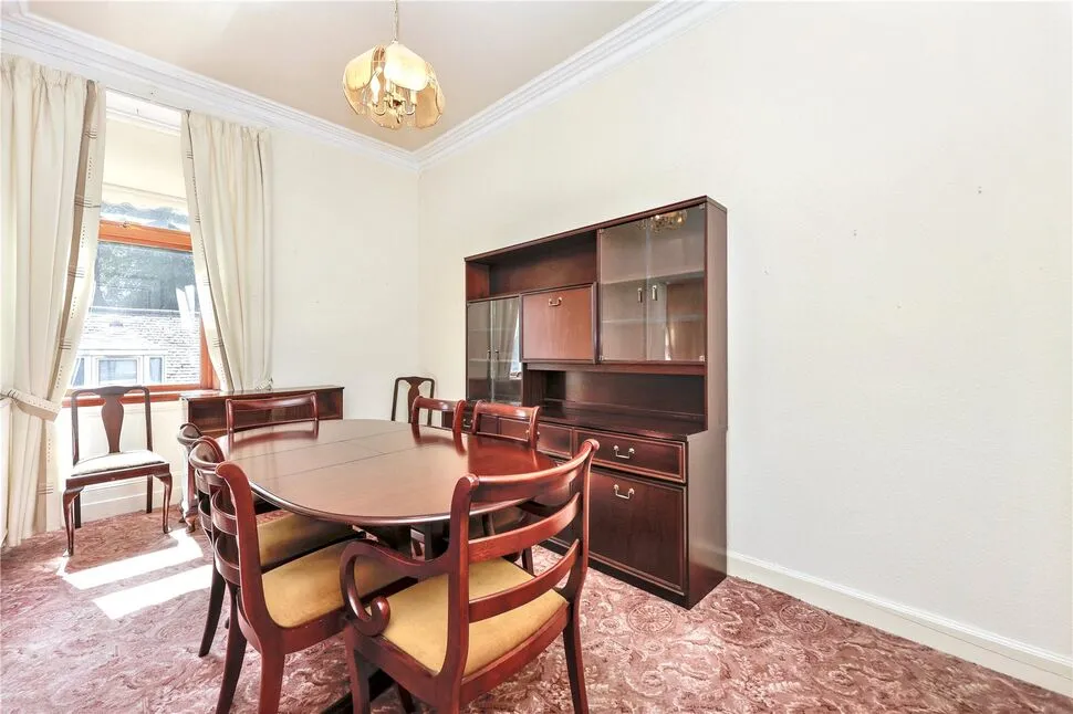 Pittencrieff Street, Dunfermline, KY12, photo 13