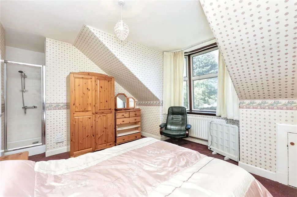 Pittencrieff Street, Dunfermline, KY12, photo 19