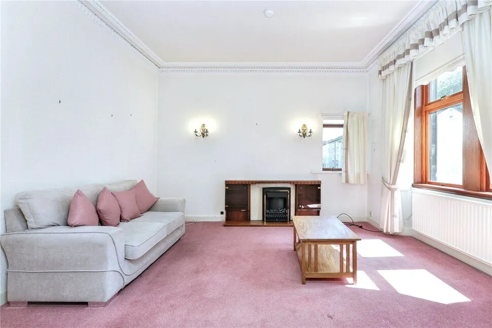 Pittencrieff Street, Dunfermline, KY12, photo 6
