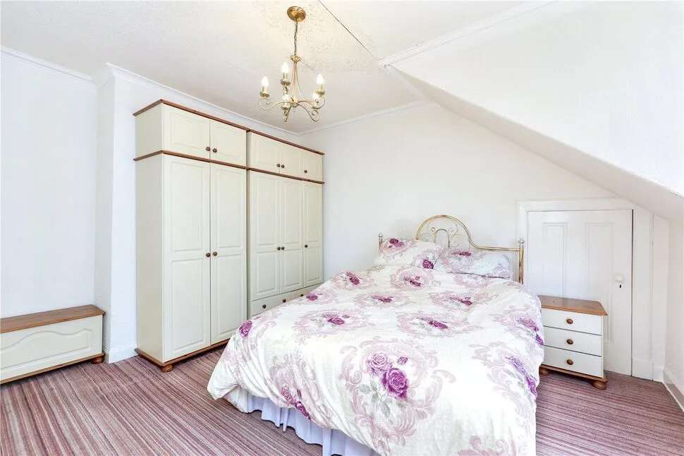 Pittencrieff Street, Dunfermline, KY12, photo 23