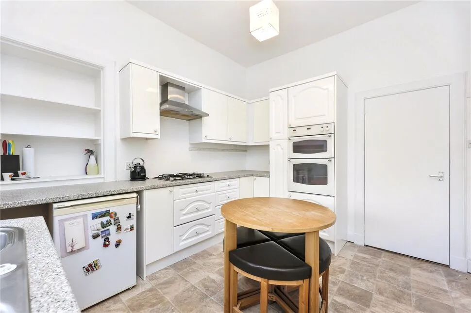 Pittencrieff Street, Dunfermline, KY12, photo 3