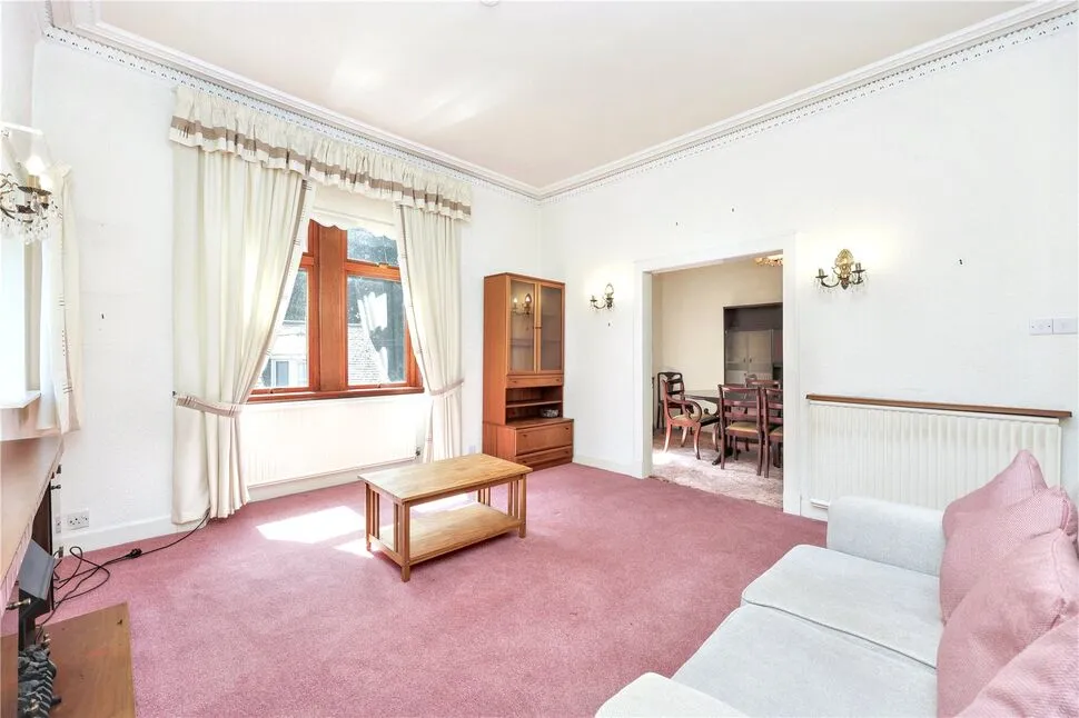 Pittencrieff Street, Dunfermline, KY12, photo 2