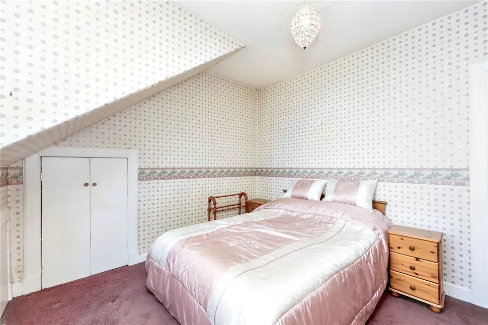 Pittencrieff Street, Dunfermline, KY12, photo 18