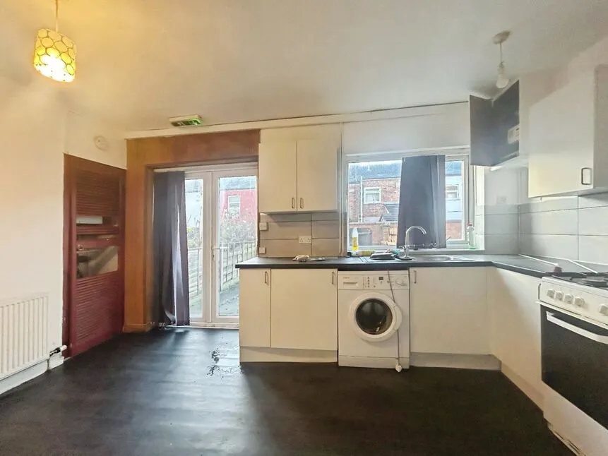 Langworthy Road, Salford, Greater Manchester, M6, photo 11