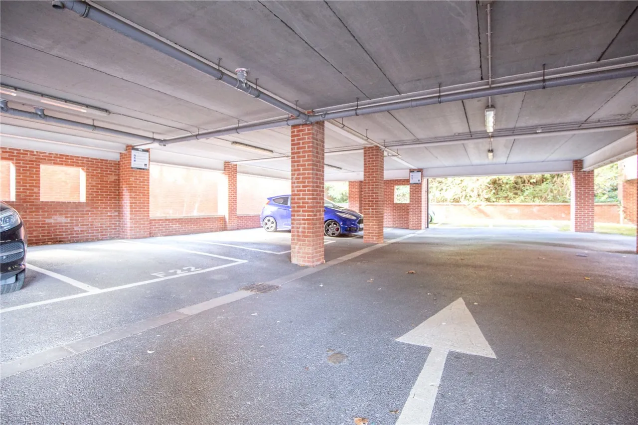 Bartholomews Square, Horfield, BS7, photo 21