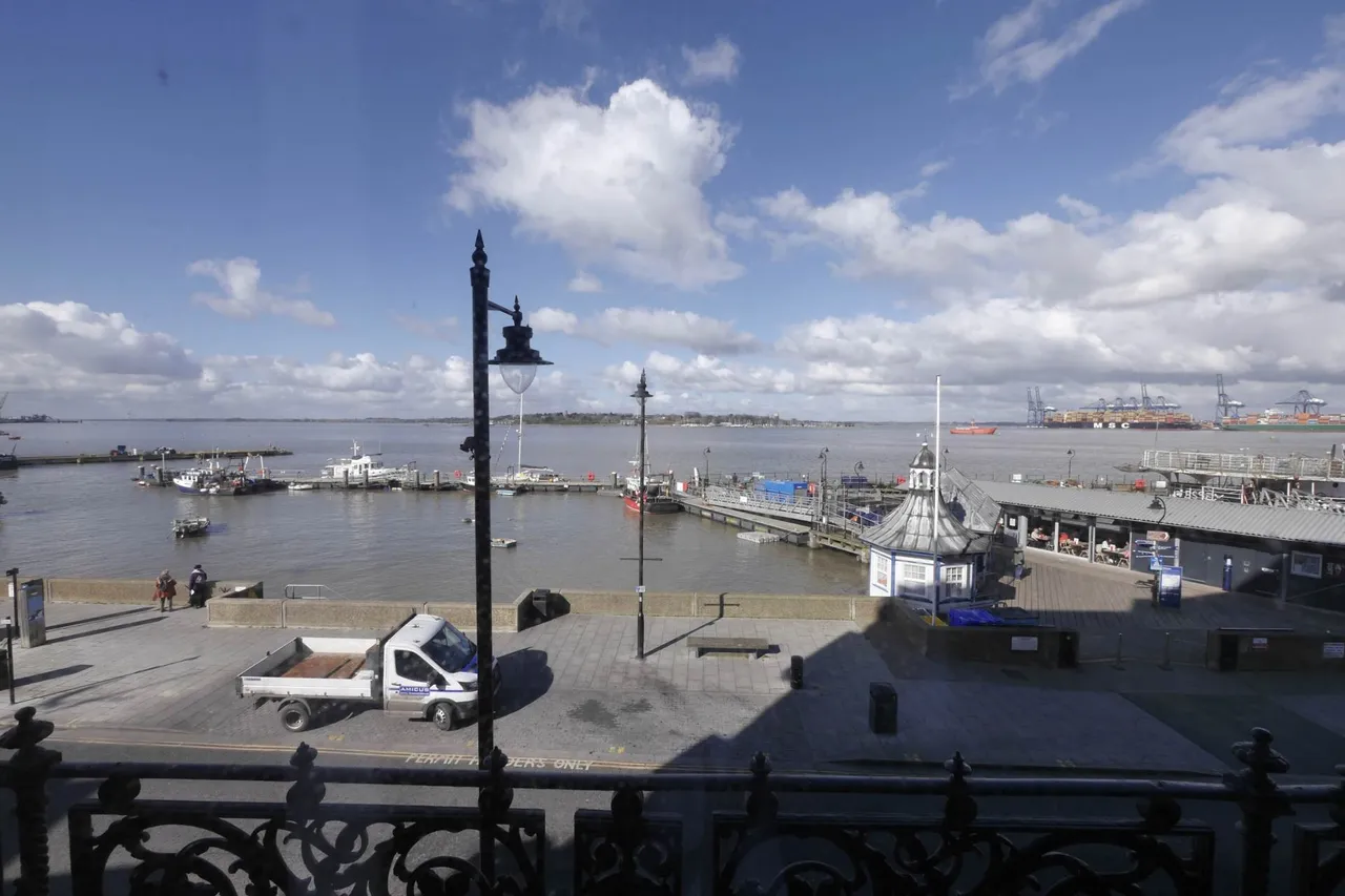 Quayside Court, Harwich, CO12 3HH, photo 8