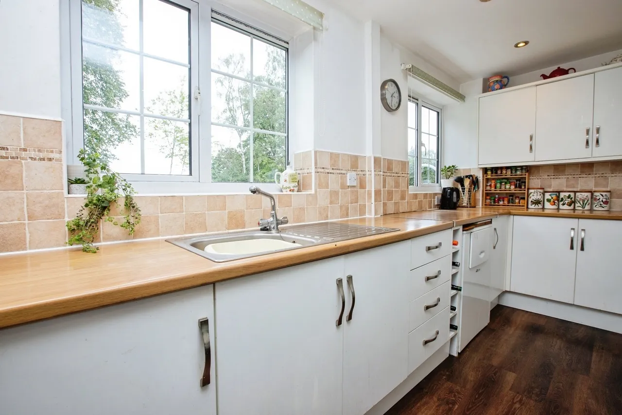 Swinton Rise, Ravenshead, Nottingham, Nottinghamshire, NG15, photo 8
