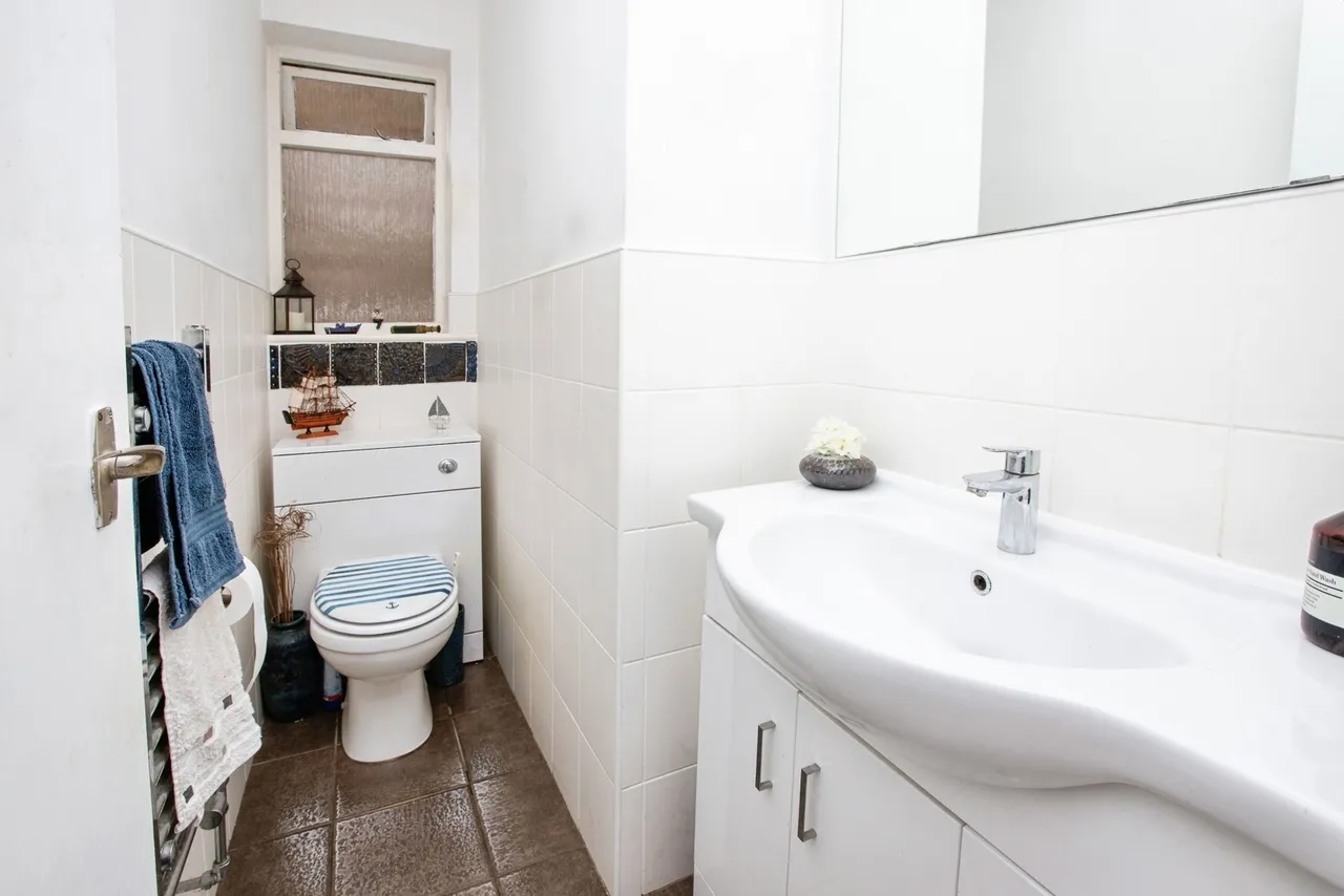 Swinton Rise, Ravenshead, Nottingham, Nottinghamshire, NG15, photo 3