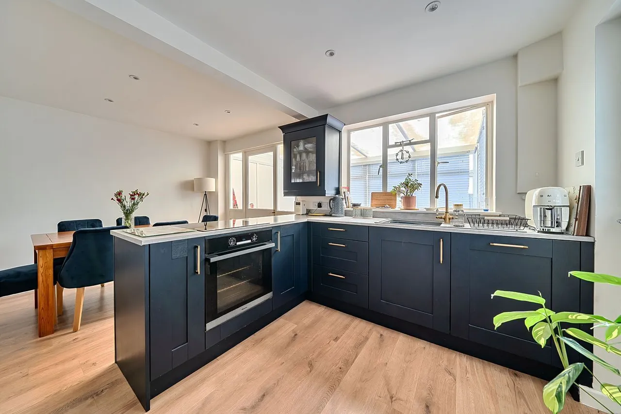 Wyville Road, Frome, BA11, photo 4