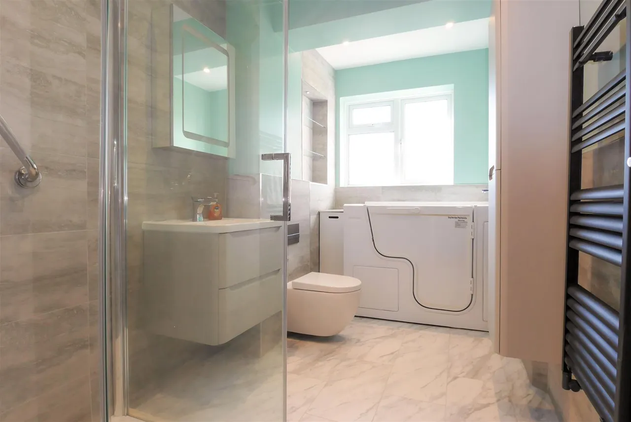 Cornfield Close, Littlehampton, photo 14