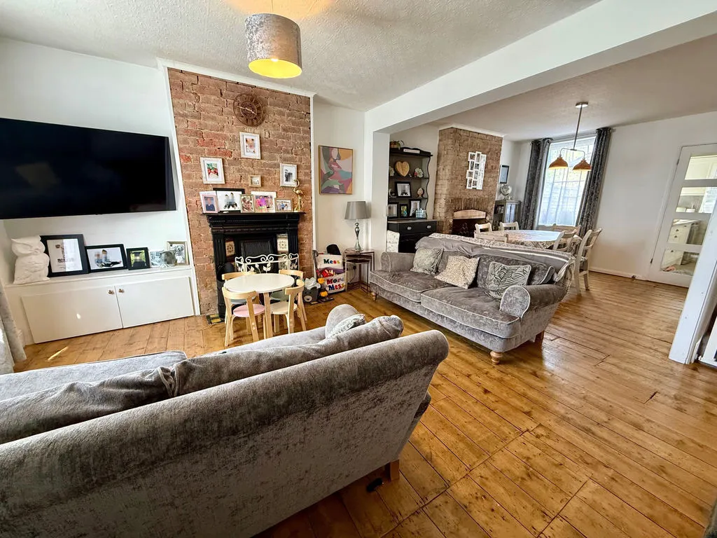 Church Road, Slip End LU1 4BJ, photo 7
