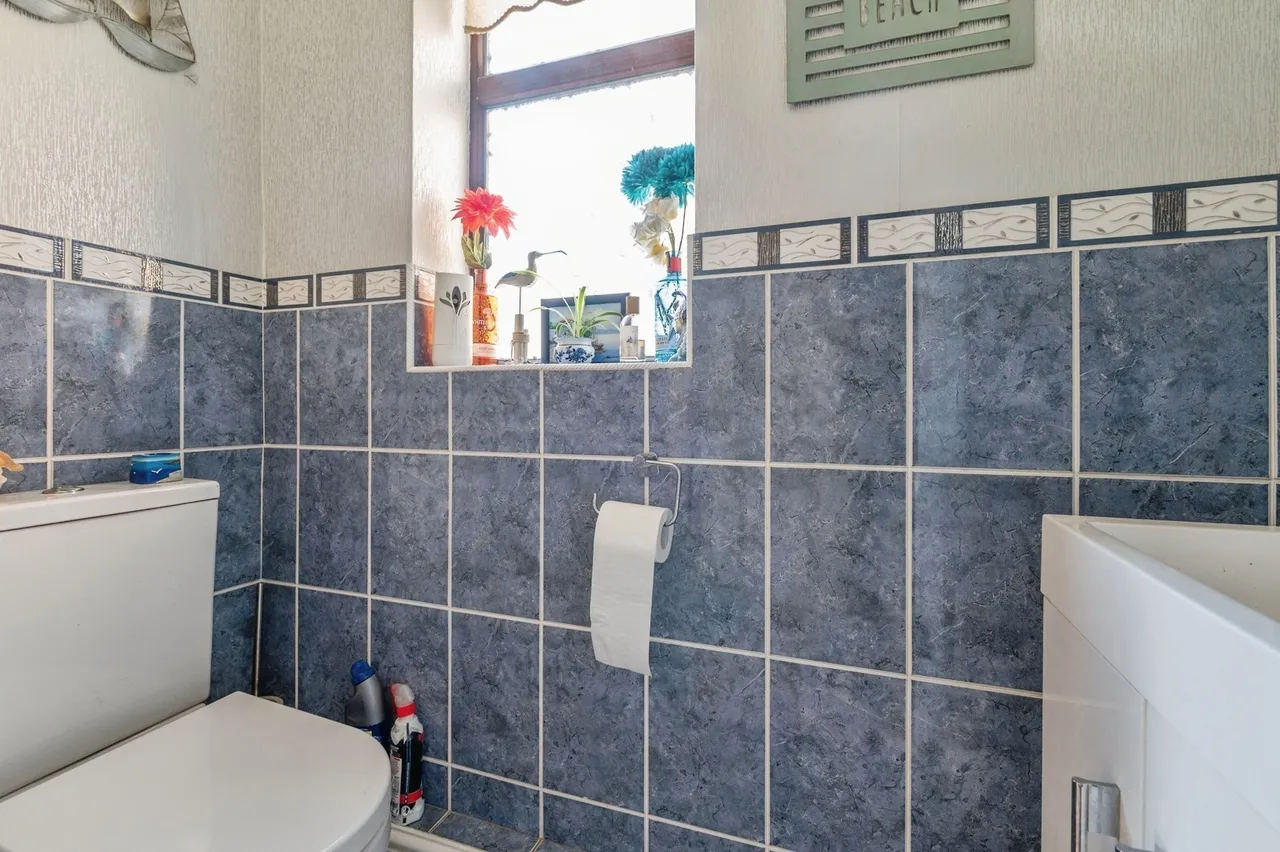 Bader Way, Rainham, RM13, photo 15