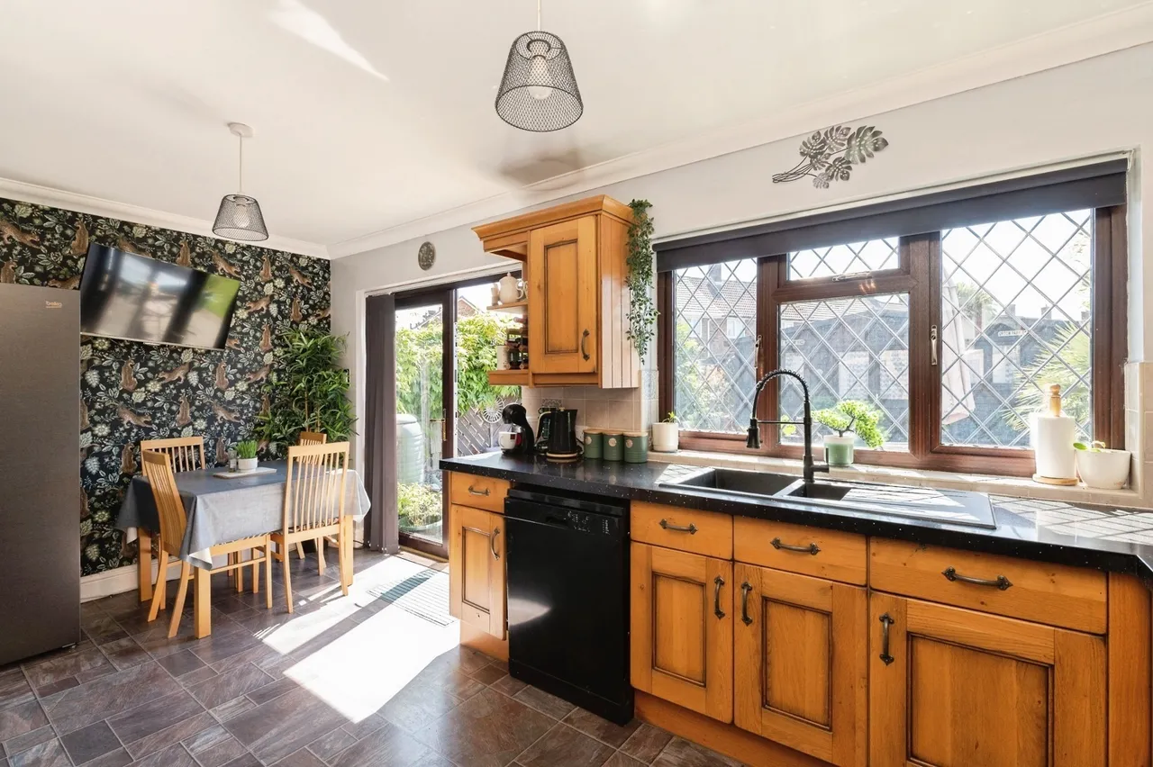 Bader Way, Rainham, RM13, photo 16