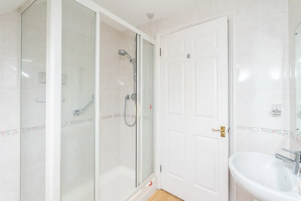 Glebe Road, Dorking, RH4, photo 6