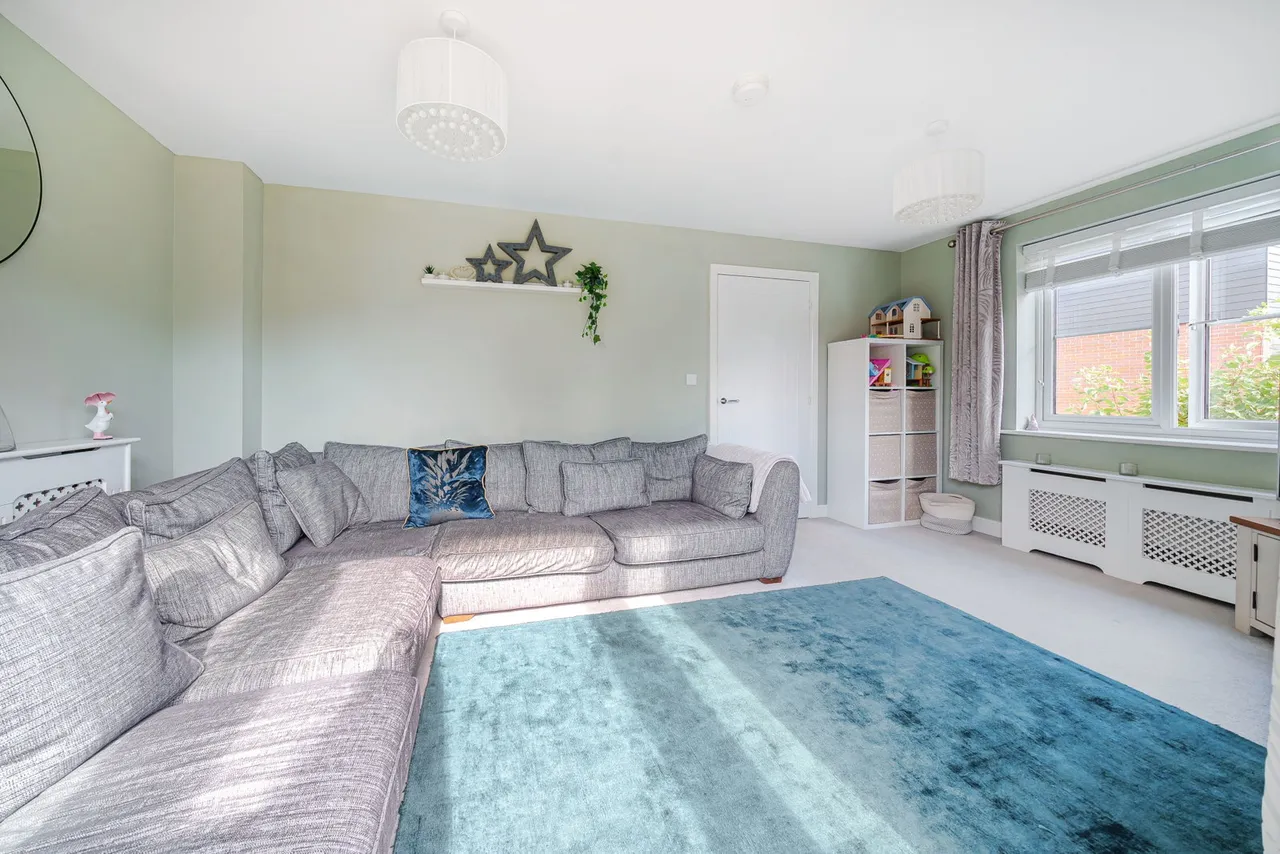 Babington Close, Bowerhill, Melksham, photo 6