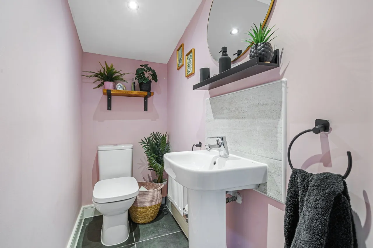 Babington Close, Bowerhill, Melksham, photo 10