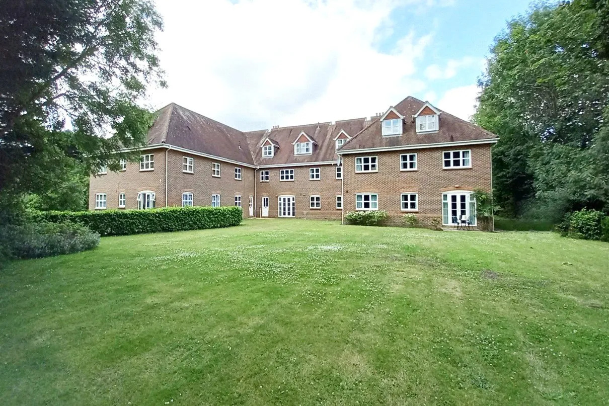 Wessex Grange, Reading Road, Sherfield-on-Loddon, Hook, RG27 0ER, photo 10